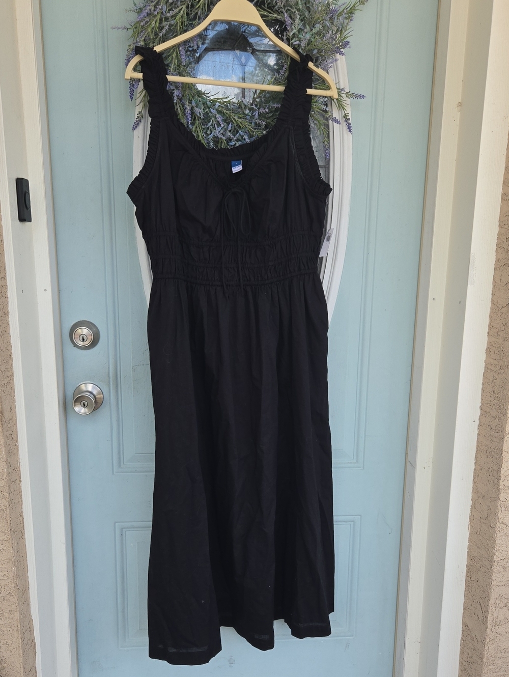 Old Navy Black Sleeveless Maxi Dress with Smocked Waist and Tie